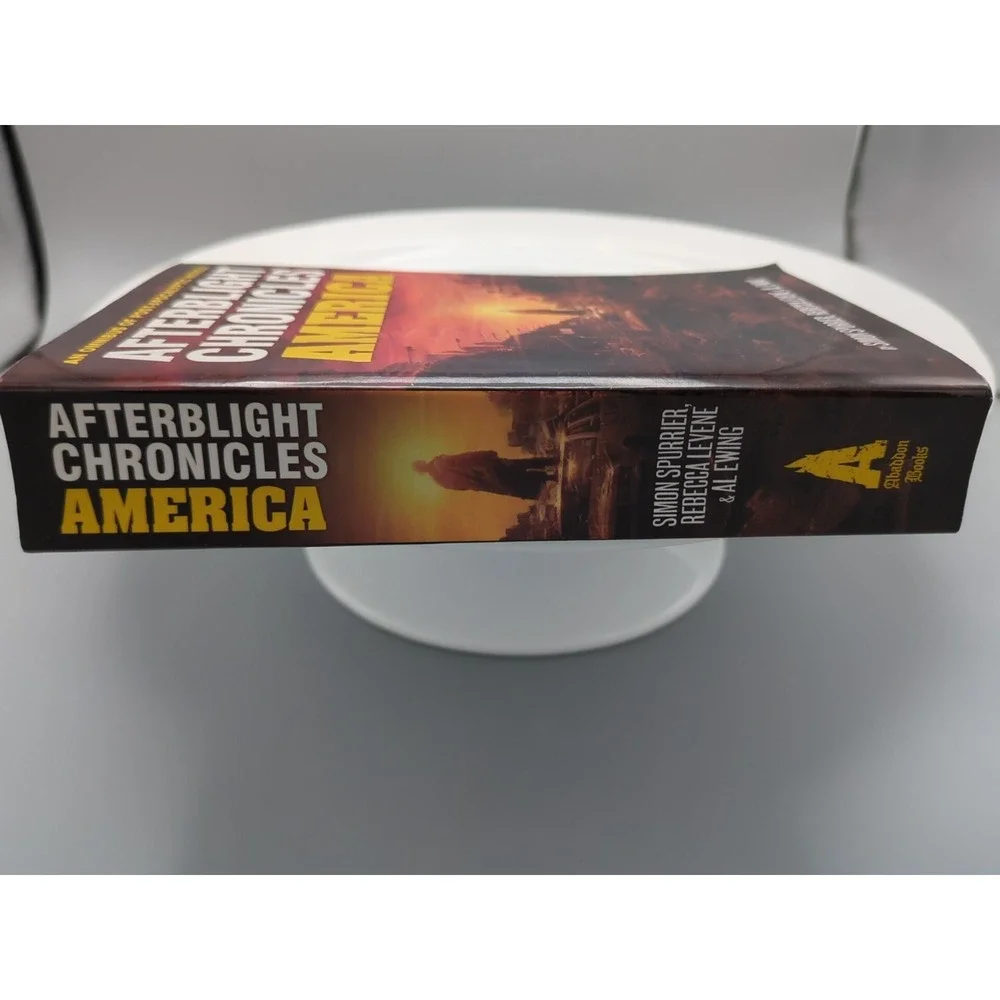 Afterblight Chronicles: America Omnibus Simon Spurrier, Rebecca Levene, Al Ewing